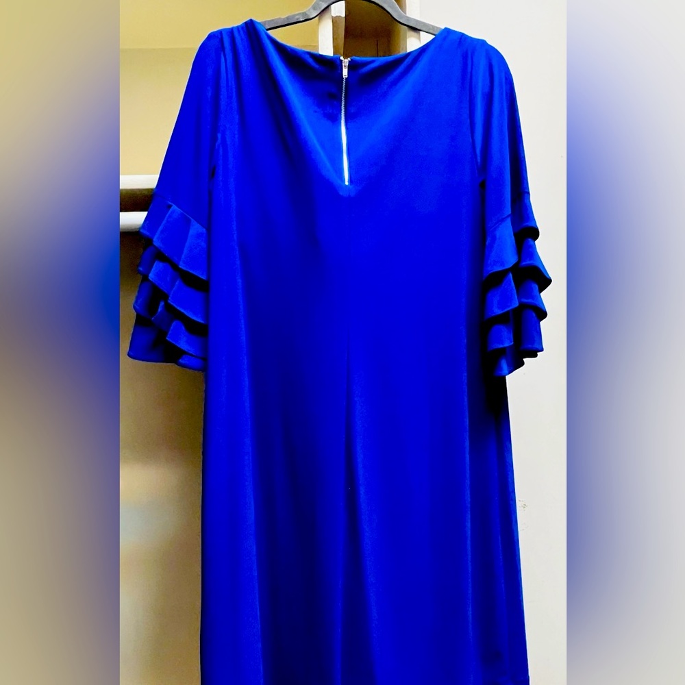 WORN ONCE: Beautiful Blue Ruffle 3/4 sleeve dress